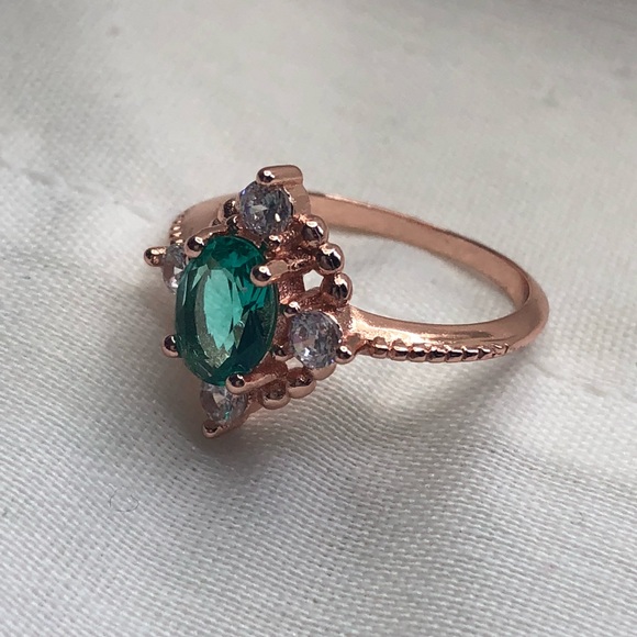 Rose gold ring - Picture 4 of 4